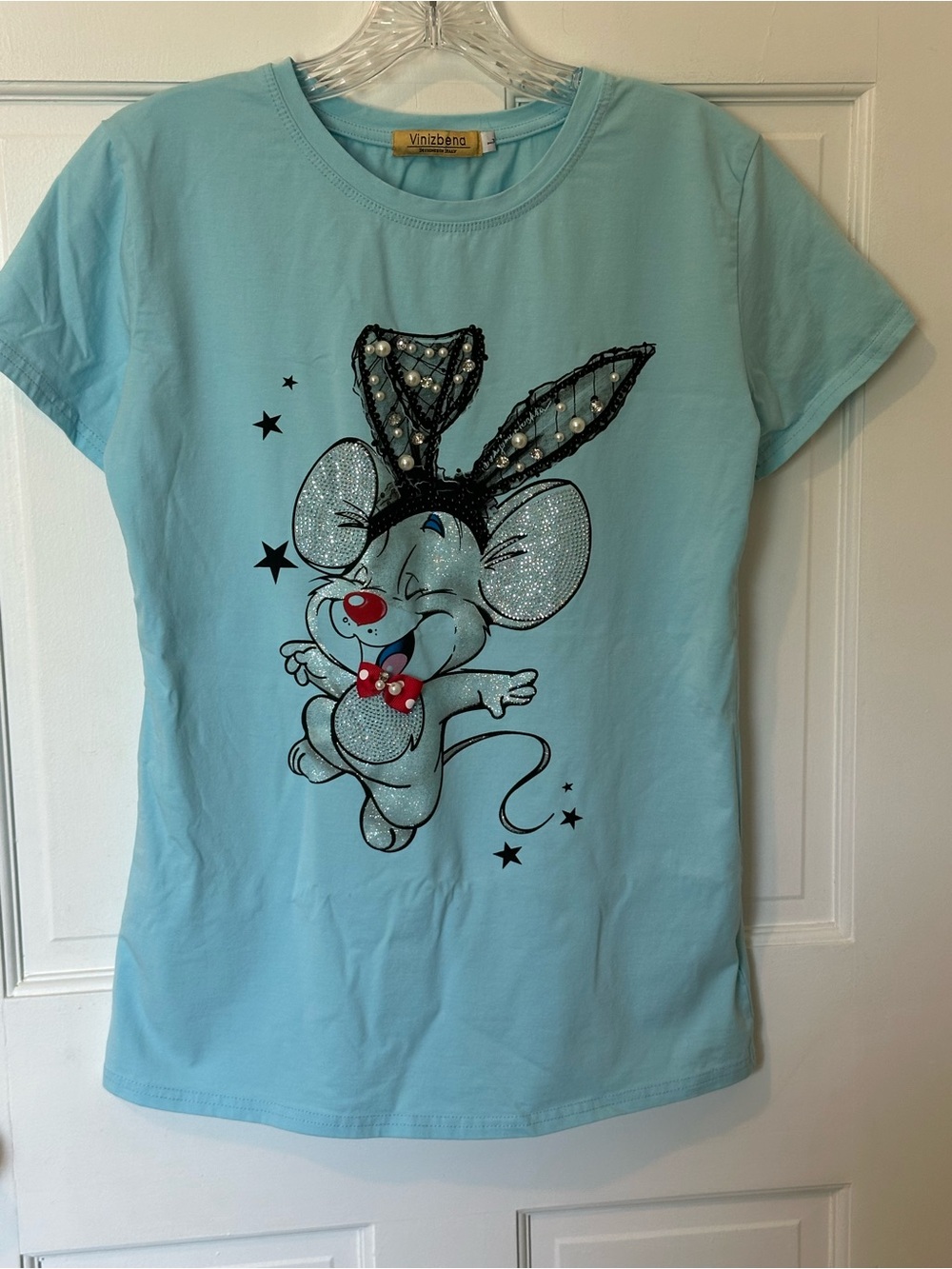 Vinizbena Designed in Italy Light Blue Graphic Mouse Tee Size Large